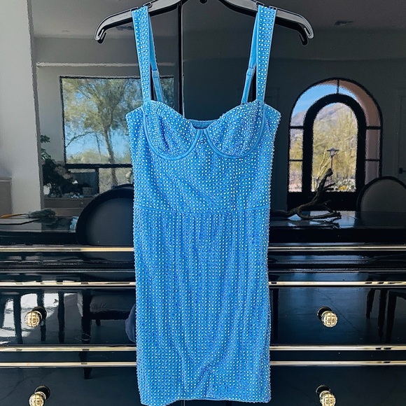 Sold - Picture 3 of 10